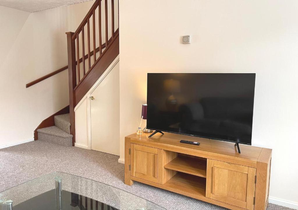 Ashford Holiday Home Smithy Drive Sleeps 5 Free Wifi And Vehicle Parking Kingsnorth Kültér fotó