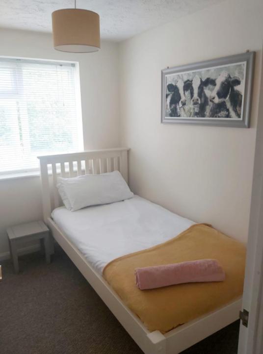 Ashford Holiday Home Smithy Drive Sleeps 5 Free Wifi And Vehicle Parking Kingsnorth Kültér fotó